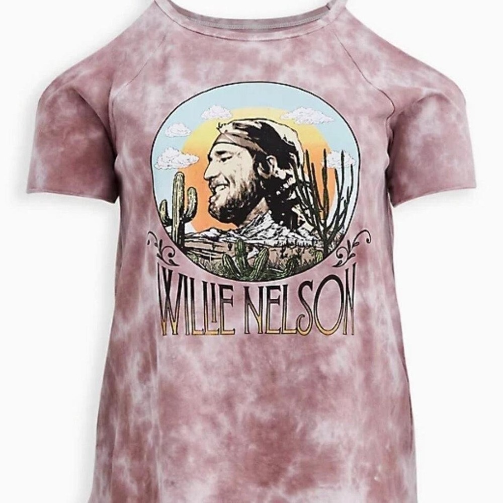 Torrid Willie Nelson cold shoulder t-shirt NWT size 1 plus‎